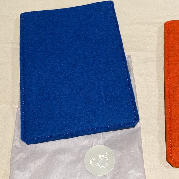Felt iPad mini cases - Picture 3 of 3